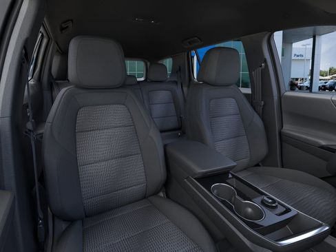 New 2026 Chevrolet Equinox LT w/ Safety and Technology Package FWD image 16