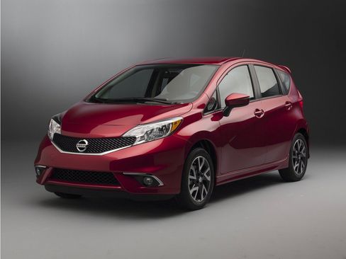 Used 2015 Nissan Versa Note SR w/ SR Convenience Package FWD image 1