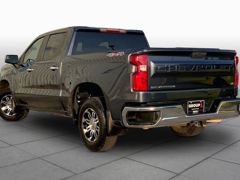 Used 2021 Chevrolet Silverado 1500 LT AWD/4WD image 12