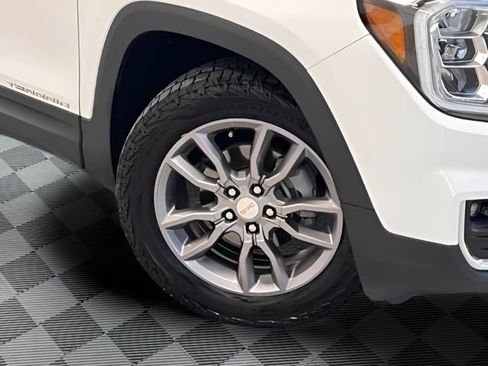 Used 2023 GMC Terrain SLT AWD/4WD image 31
