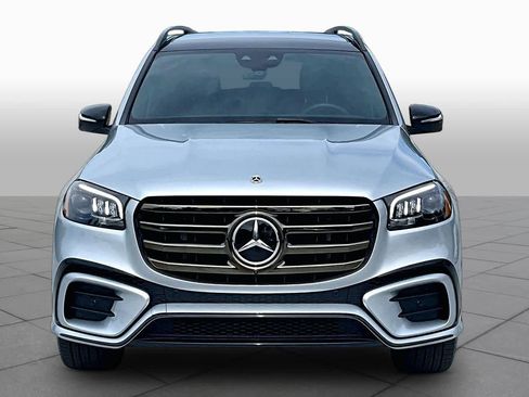 Used 2026 Mercedes-Benz GLS 450 4MATIC image 4