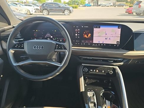 Used 2025 Audi Q5 Prestige AWD/4WD image 2
