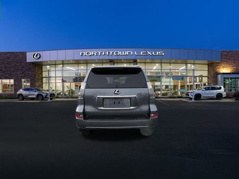 Used 2021 Lexus GX 460 Premium w/ Premium Package image 21