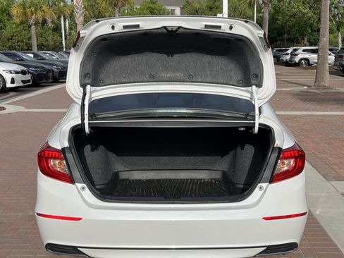 Used 2018 Honda Accord LX image 30