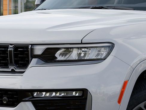 New 2026 Jeep Grand Cherokee L Summit AWD/4WD image 10
