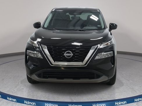 Used 2023 Nissan Rogue SV image 3