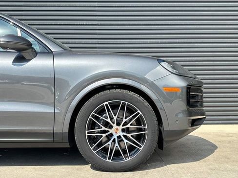 Certified 2026 Porsche Cayenne AWD/4WD image 11