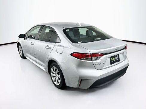 Used 2024 Toyota Corolla LE FWD image 5