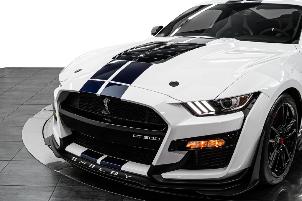 Used 2022 Ford Mustang Shelby GT500 w/ Technology Package RWD image 14
