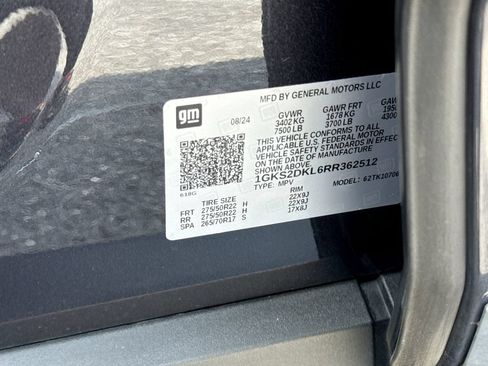 Used 2024 GMC Yukon Denali w/ LPO, Floor Liner Package AWD/4WD image 28