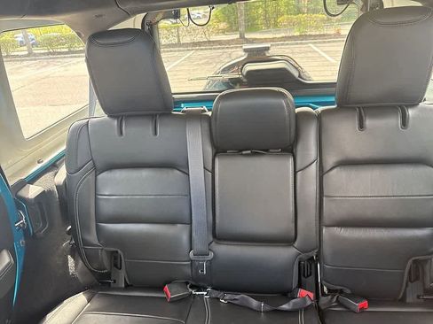 Used 2020 Jeep Wrangler Unlimited Sahara image 20