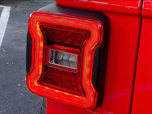 Used 2023 Jeep Wrangler Sport S image 28