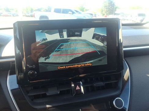 Certified 2024 Toyota Corolla Cross LE AWD/4WD image 9