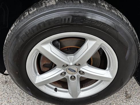 Used 2016 Ford Explorer XLT image 22