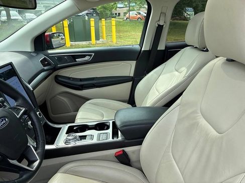 Used 2022 Ford Edge Titanium w/ Class II Trailer Tow Package AWD/4WD image 25