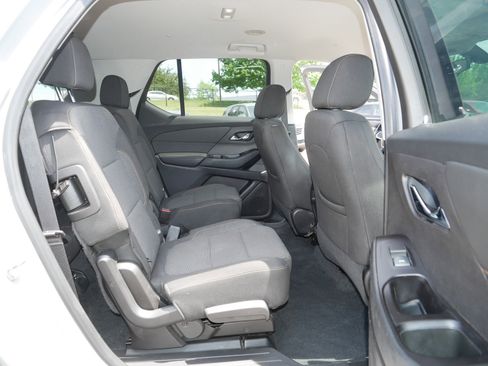 Used 2019 Chevrolet Traverse LT AWD/4WD image 19