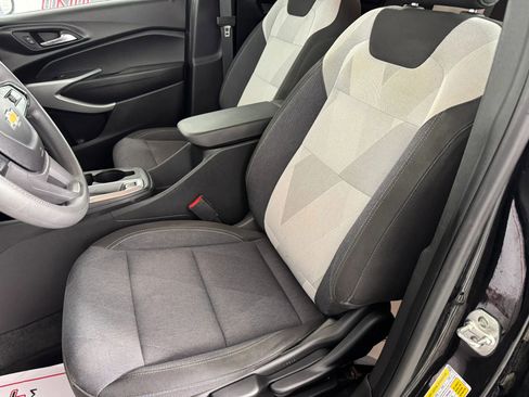 Used 2024 Chevrolet Trax LS w/ Driver Confidence Package image 31