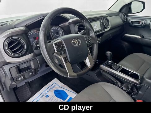Used 2018 Toyota Tacoma SR5 AWD/4WD image 10