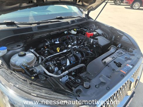 Used 2022 Lincoln Corsair FWD w/ Premium Package image 33