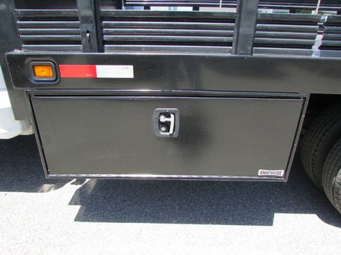 Used 2023 Ford F350 XL RWD image 11