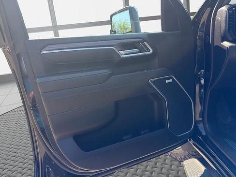 Used 2025 Chevrolet Silverado 2500 LTZ w/ LTZ Plus Package AWD/4WD image 44