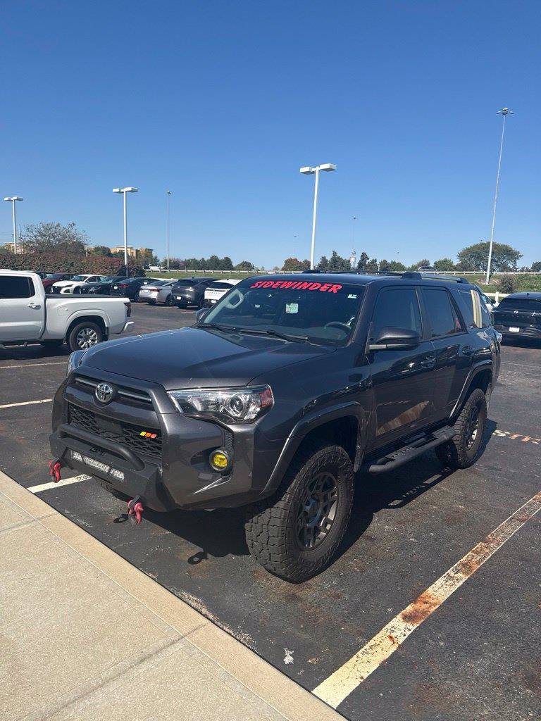 Used 2023 Toyota 4Runner SR5 AWD/4WD image 3