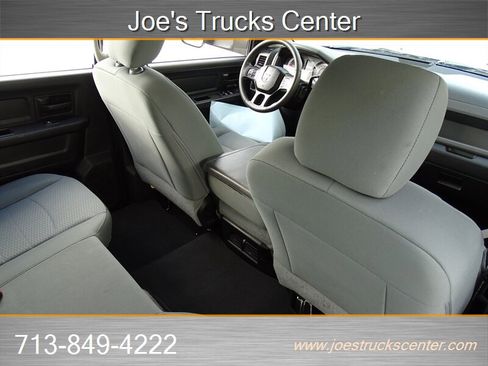 Used 2018 RAM 3500 Tradesman w/ Chrome Appearance Group image 32