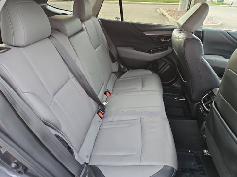 Used 2020 Subaru Outback Limited w/ Popular Package #2 image 11