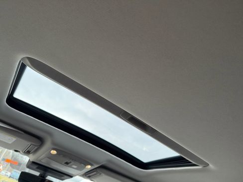 Used 2022 Nissan Armada Platinum w/ Captain's Chairs Package image 26