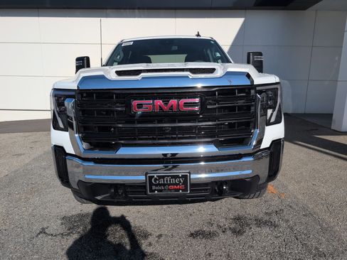 New 2026 GMC Sierra 2500 Pro w/ Convenience Package image 11