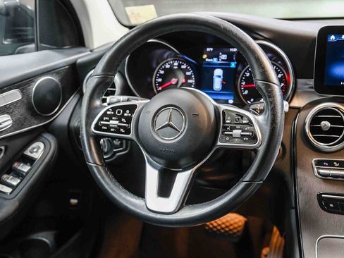 Certified 2022 Mercedes-Benz GLC 300 image 19