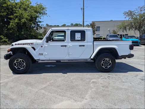 Used 2021 Jeep Gladiator Mojave w/ Uconnect 4C Nav & Sound Group AWD/4WD image 4