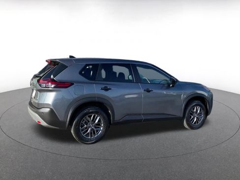 Used 2023 Nissan Rogue S image 15