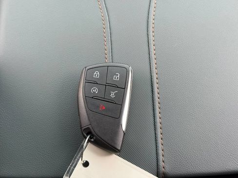 New 2026 GMC Acadia AT4 AWD/4WD image 36