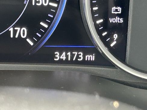 Used 2023 Buick Enclave Avenir w/ Avenir Technology Package image 21