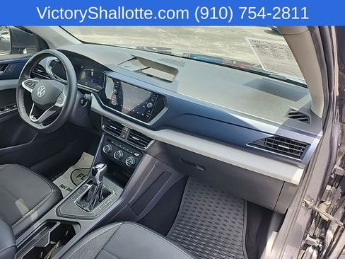Used 2022 Volkswagen Taos SE FWD image 32