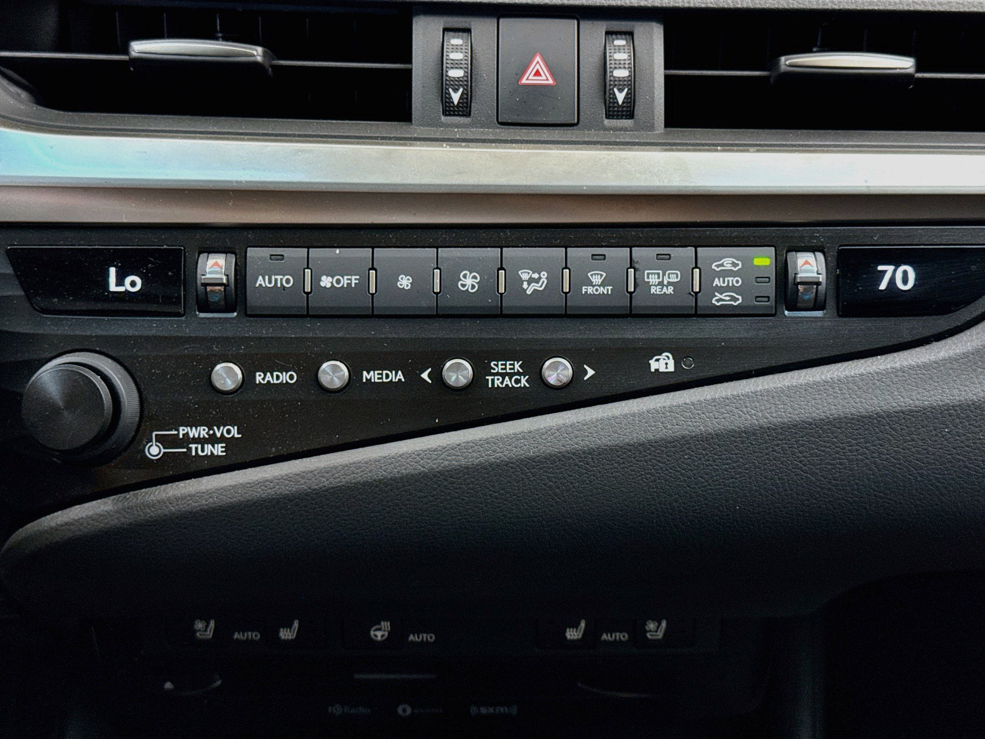 Used 2019 Lexus ES 300h w/ Premium Package FWD image 24
