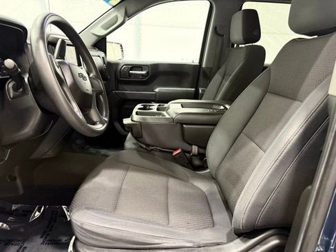 Used 2020 Chevrolet Silverado 1500 Custom Trail Boss w/ Custom Convenience Package image 12