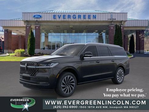 New 2026 Lincoln Navigator L Black Label AWD/4WD image 1