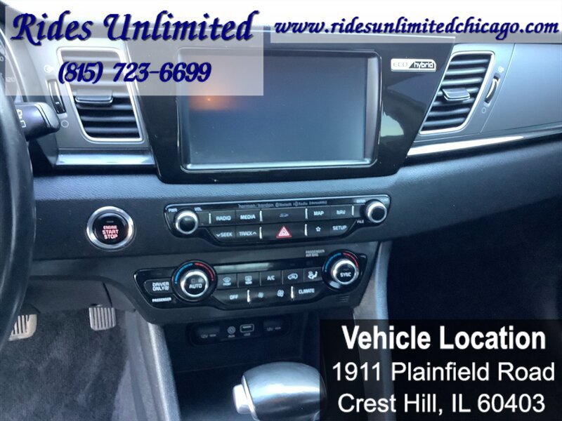 Used 2019 Kia Niro S Touring FWD image 30
