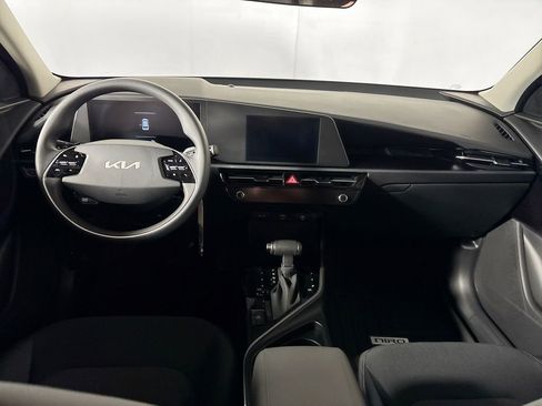 New 2026 Kia Niro LX image 12