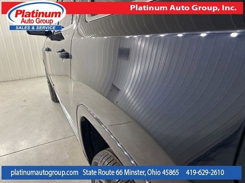 Used 2023 Jeep Grand Wagoneer L Series III w/ Rear Seat Video Group 1 AWD/4WD image 38