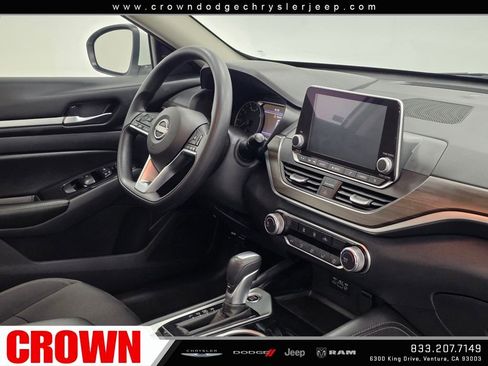 Used 2023 Nissan Altima 2.5 SV image 11