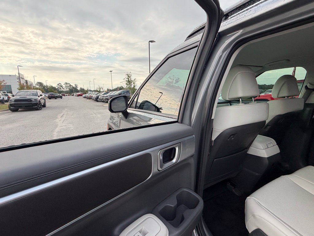 Used 2024 Hyundai Santa Fe SEL FWD image 33