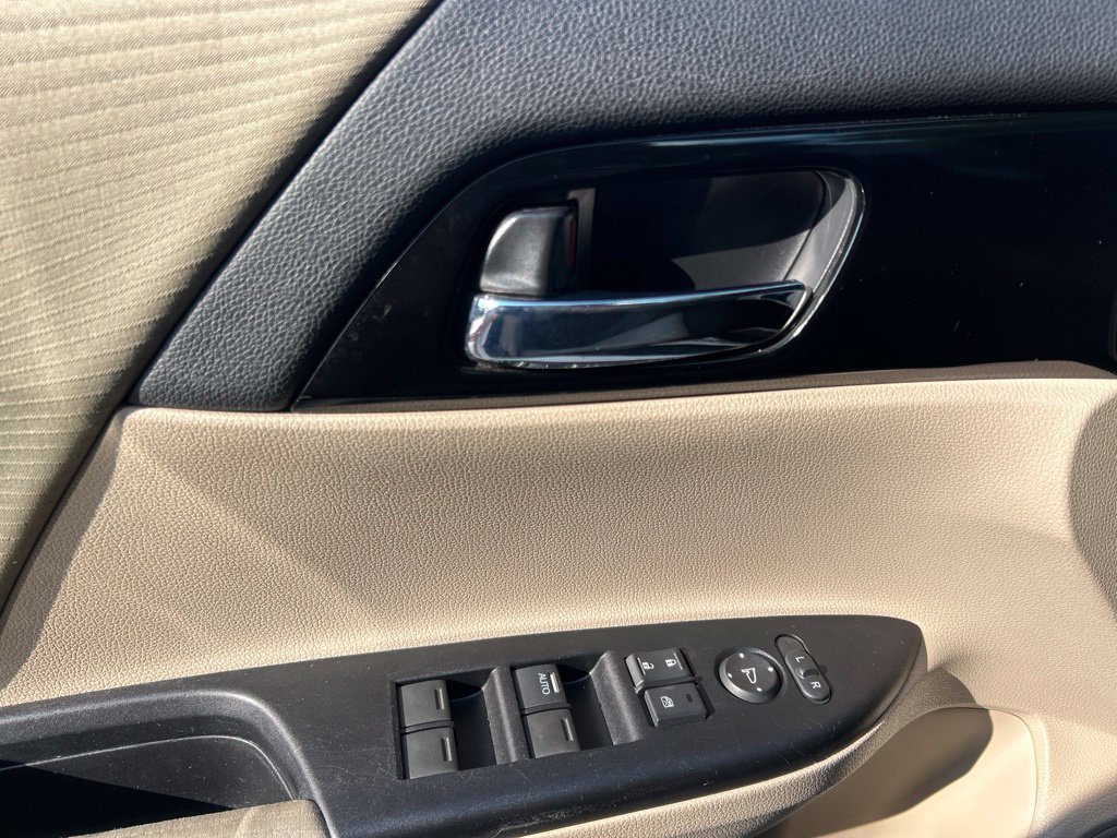 Used 2016 Honda Accord LX image 49