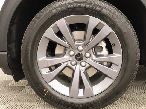 New 2026 Ford Explorer Active w/ Active Comfort Package AWD/4WD image 6
