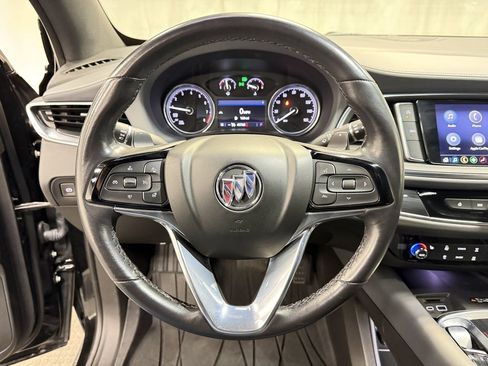 Used 2023 Buick Enclave Essence image 30