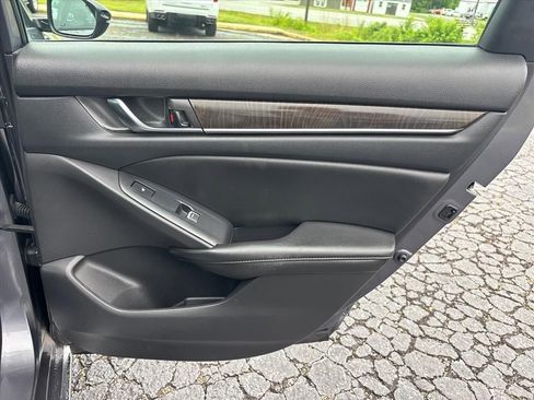 Used 2020 Honda Accord EX-L image 15