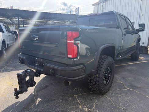 New 2026 Chevrolet Silverado 2500 ZR2 w/ ZR2 Bison Edition AWD/4WD image 6