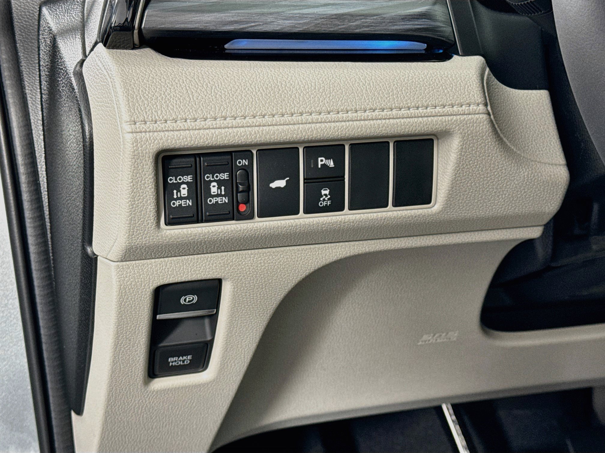 New 2027 Honda Odyssey Elite image 10